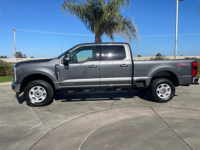 2026 Ford F-250 XLT photo 2