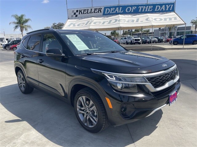 2021 Kia Seltos S photo 2