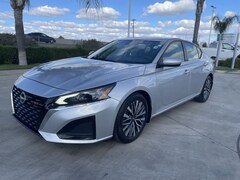 2023 Nissan Altima 2.5 SV Sedan