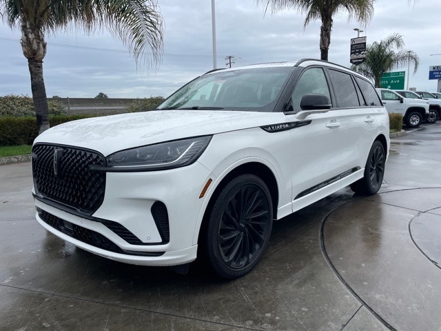 2025 Lincoln Aviator Reserve's photo