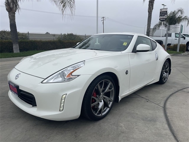 2016 Nissan 370Z Coupe Sport's photo