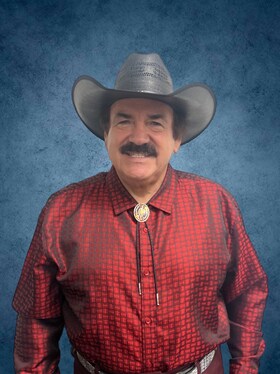 Staff member Valentin Mendoza from ID_cb751b