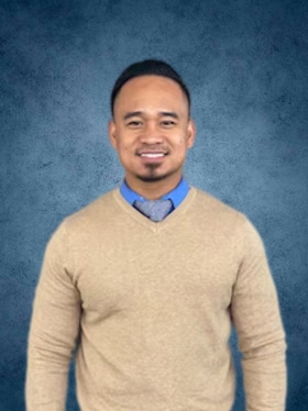 Staff member Arwin Aguinaldo from ID_b004eb