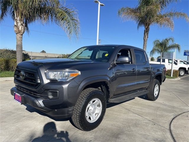 2021 Toyota Tacoma SR's photo