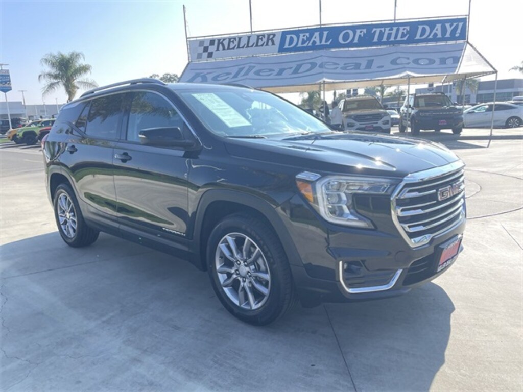 Used 2024 GMC Terrain SLT SUV