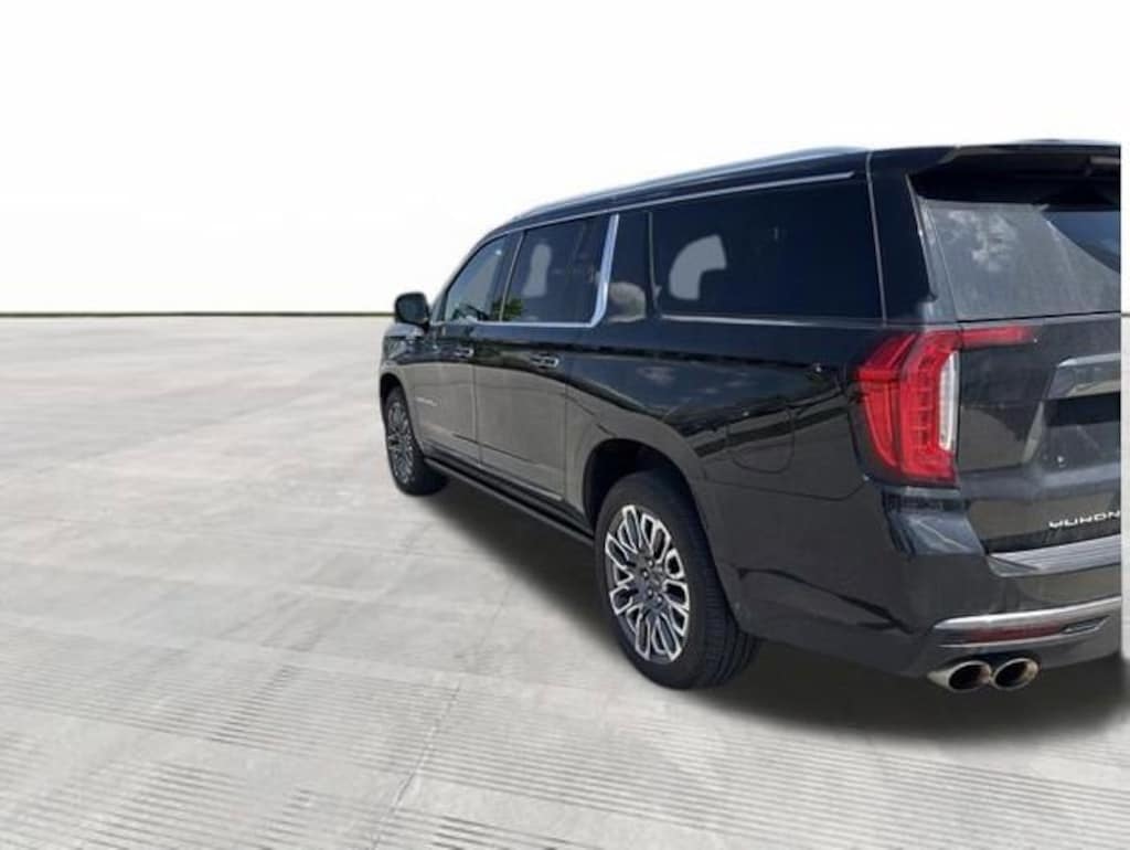 Used 2023 GMC Yukon XL Denali Ultimate SUV