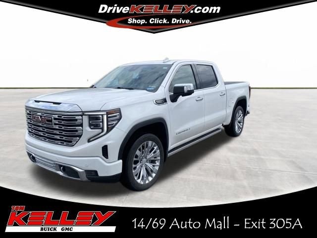 2023 GMC Sierra 4WD Crew Cab Short Box Denali's photo
