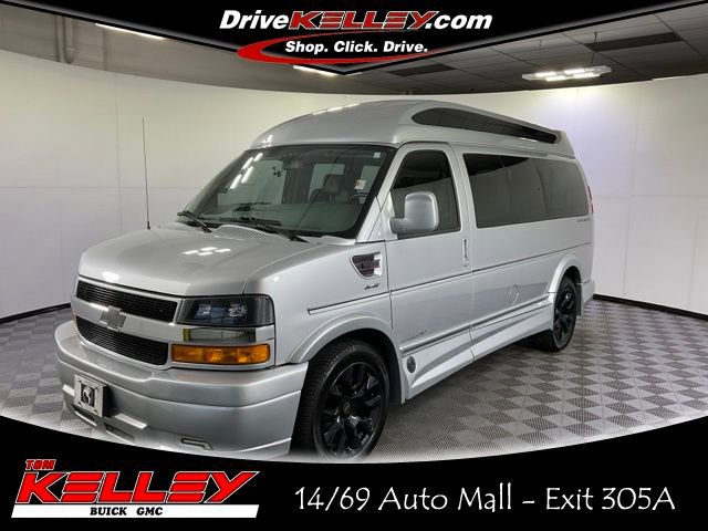 2023 Chevrolet Express 2500 Work Van HD's photo