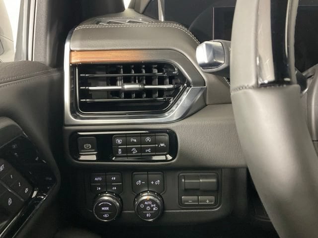 2026 GMC Yukon XL Denali - Photo 20