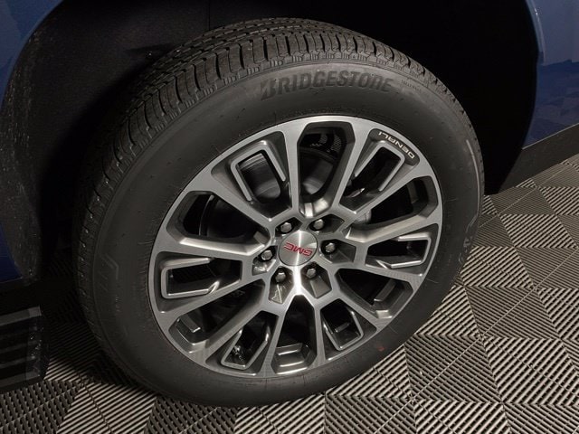 2026 GMC Yukon XL Denali - Photo 46