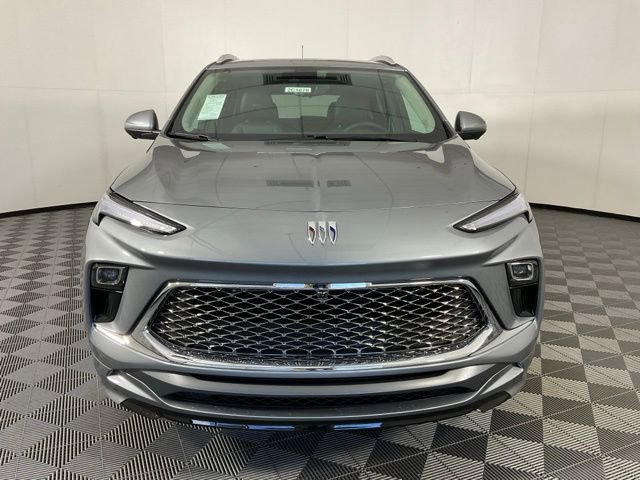 2026 Buick Encore GX Avenir photo 2