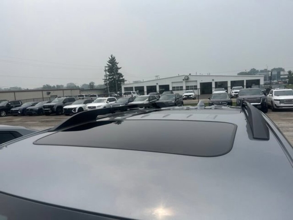 Used 2023 GMC Acadia SLT SUV