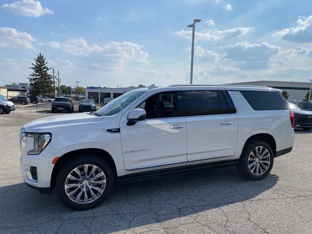 2021 Gmc Yukon XL Denali photo 2