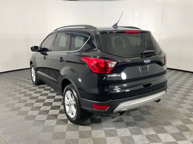 2019 Ford Escape SEL photo 4