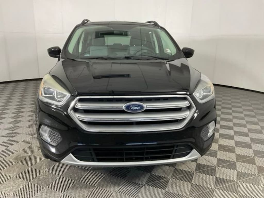 Used 2017 Ford Escape SE