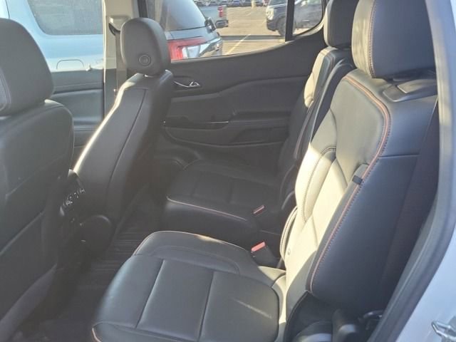 2023 Gmc Acadia AT4 photo 2