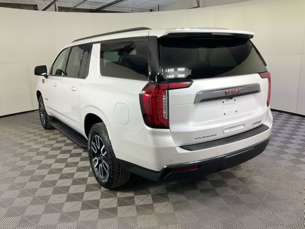 Used 2024 GMC Yukon XL AT4 SUV