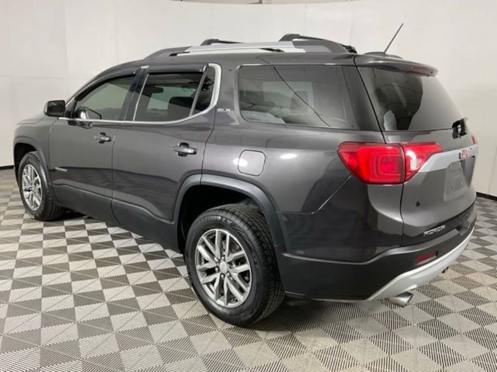 Used 2017 GMC Acadia SLE SUV