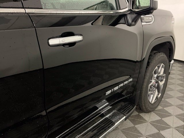 2026 GMC Sierra 1500 SLT - Photo 8