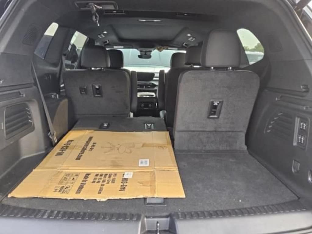 Used 2025 Buick Enclave Avenir SUV