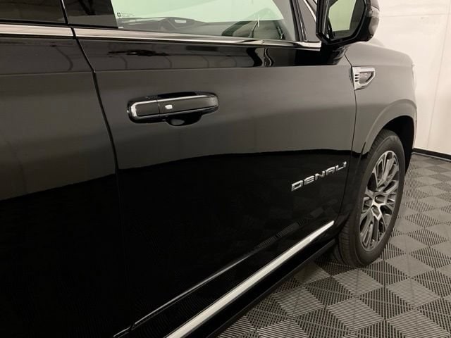 2026 GMC Yukon XL Denali - Photo 9