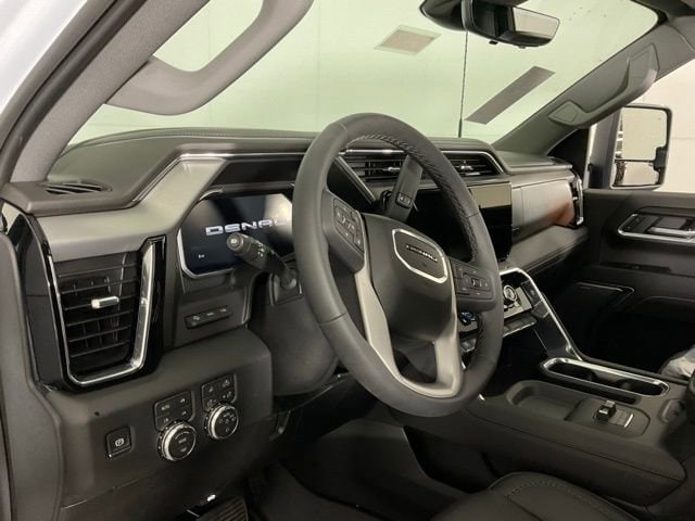 2026 GMC Sierra 3500HD Denali - Photo 16