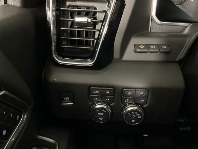 2026 GMC Sierra 3500HD Denali - Photo 25