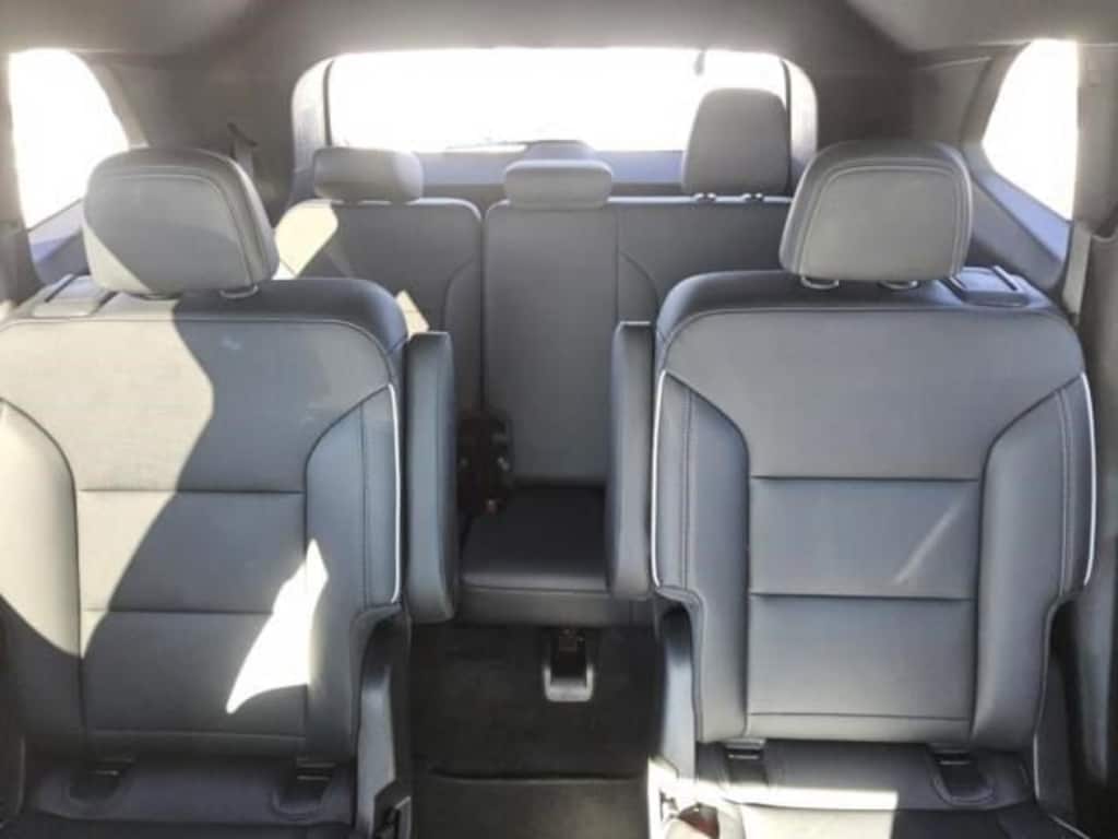 Used 2025 Buick Enclave Preferred SUV