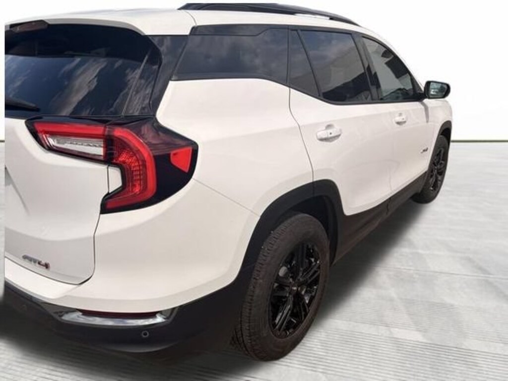 Used 2024 GMC Terrain AT4 SUV