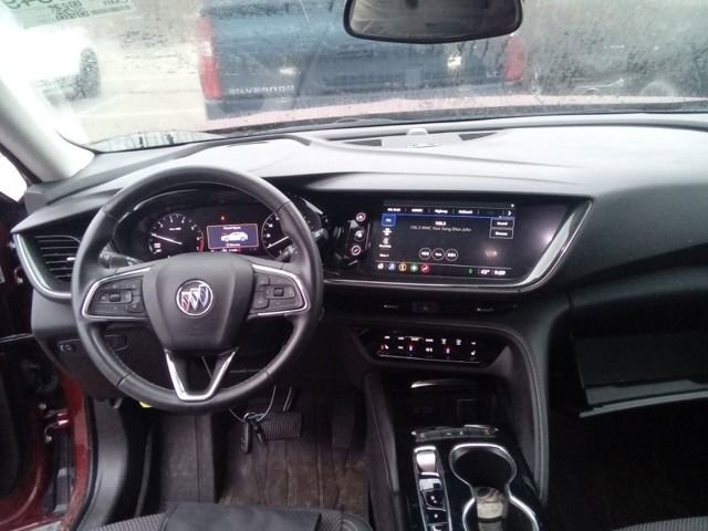 2022 Buick Envision Preferred photo 2