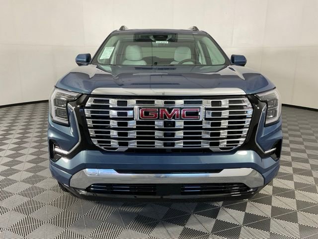 2026 Gmc Terrain Denali photo 2