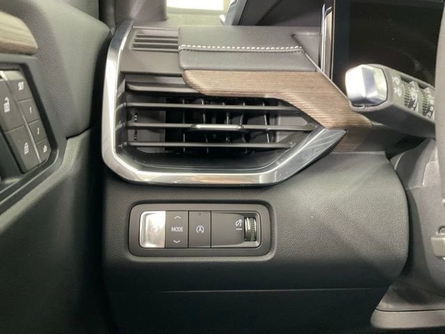 2026 GMC Acadia Denali - Photo 19
