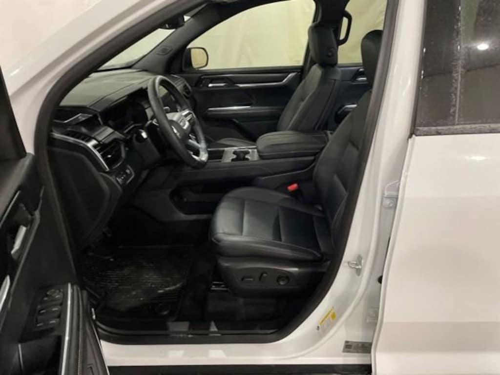 Used 2024 GMC Acadia Elevation SUV