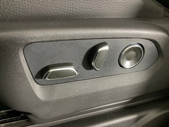 2026 GMC Yukon XL Denali - Photo 29