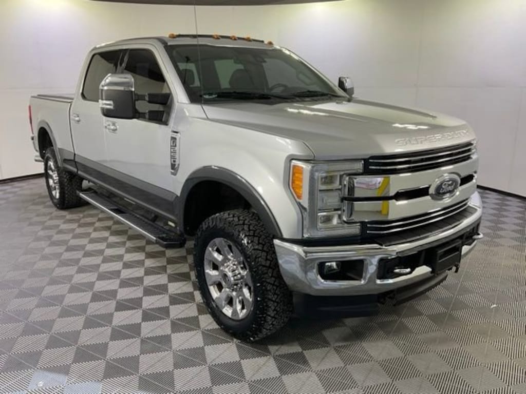 Used 2017 Ford Super Duty F-250 SRW Lariat