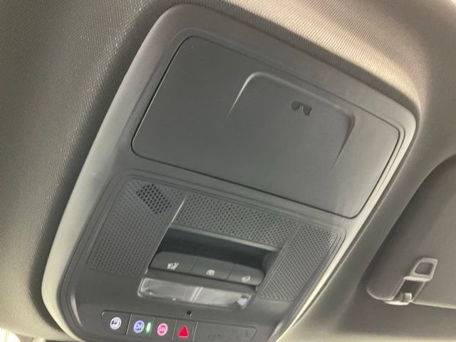 2026 GMC Acadia Elevation - Photo 17