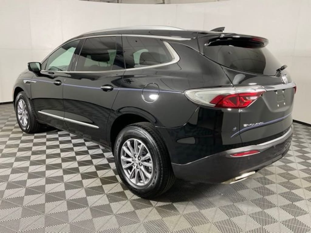 Used 2024 Buick Enclave Essence SUV