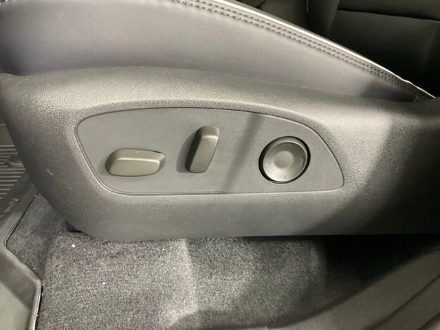 2026 GMC Acadia Denali - Photo 28