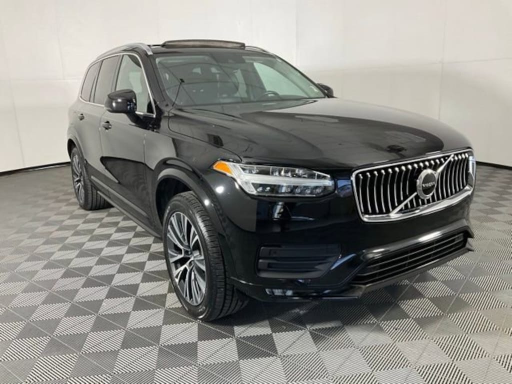 Used 2021 Volvo XC90 Momentum