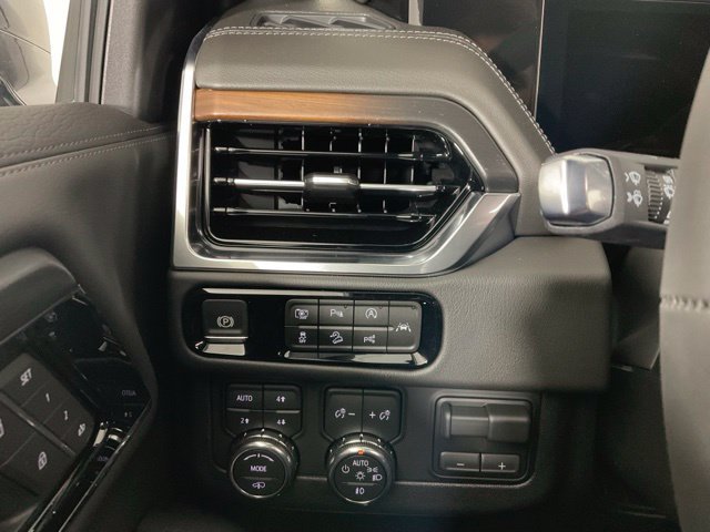 2026 GMC Yukon XL Denali - Photo 21