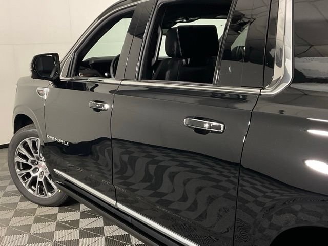 2026 GMC Yukon XL Denali - Photo 38