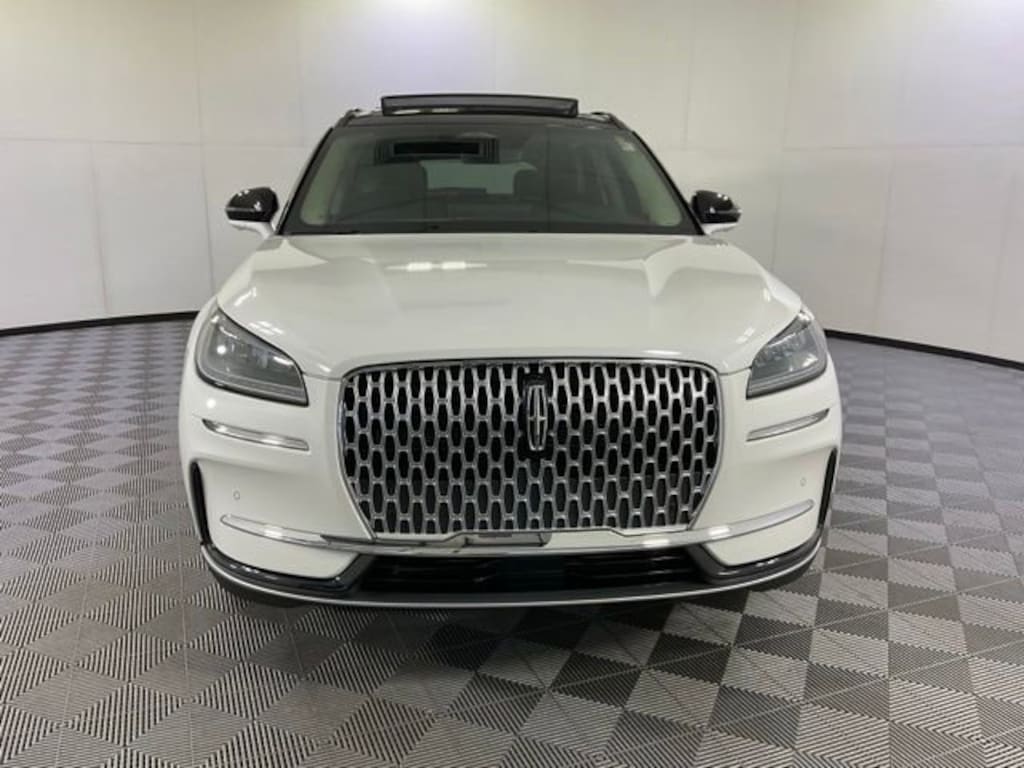 Used 2025 Lincoln Corsair Premiere
