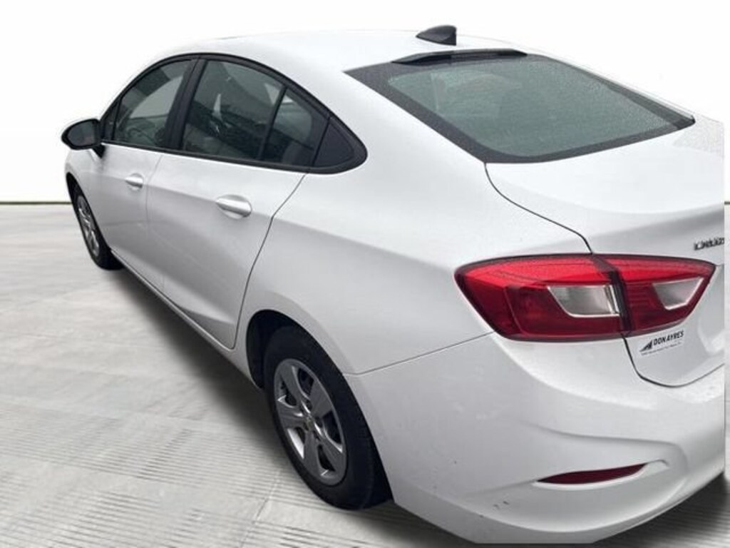 Used 2018 Chevrolet Cruze LS Car