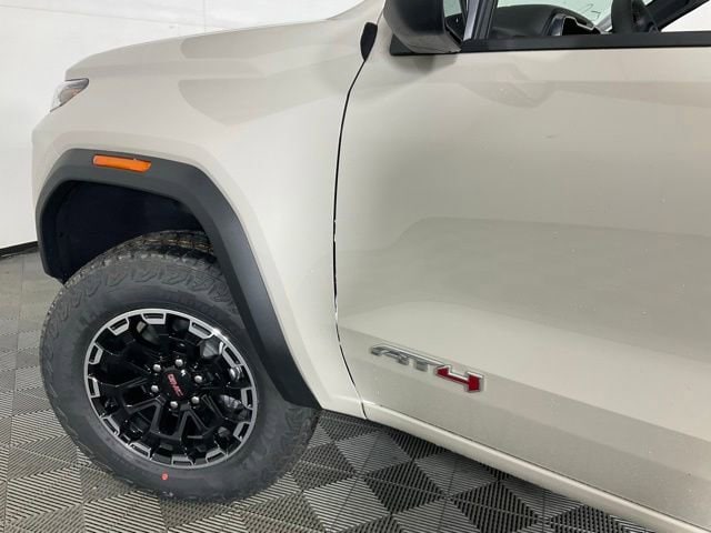 2026 GMC Canyon AT4 - Photo 38