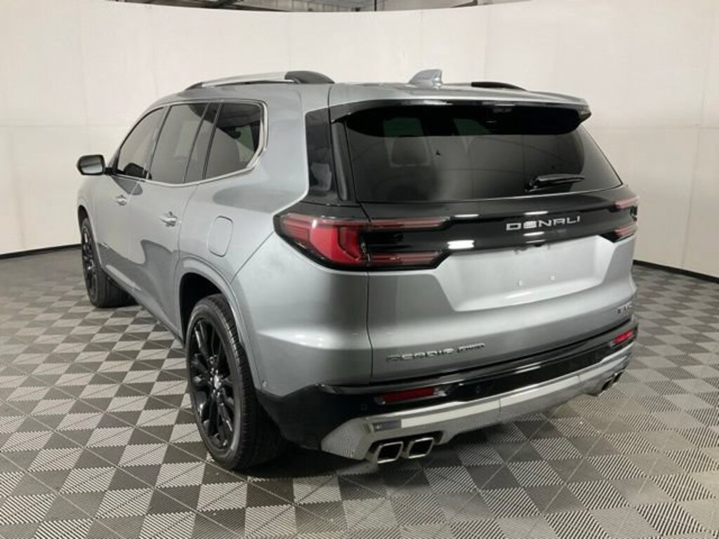 Used 2024 GMC Acadia Denali SUV