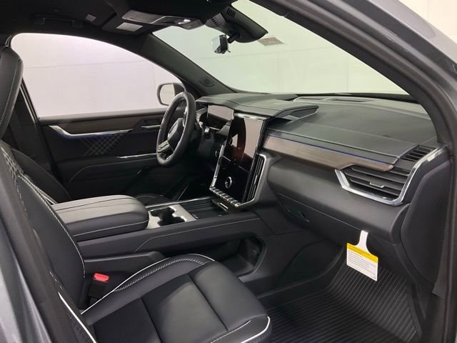 2026 GMC Acadia Denali - Photo 29
