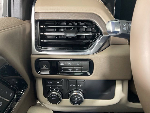 2026 GMC Yukon XL Denali - Photo 28