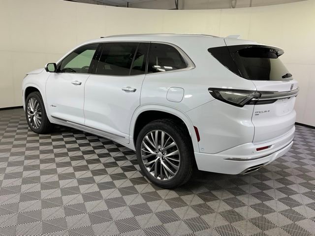 2026 Buick Enclave Avenir photo 2