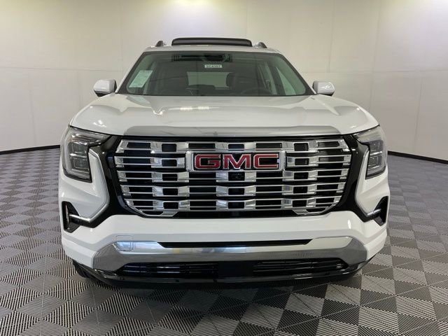 2026 Gmc Terrain Denali photo 2