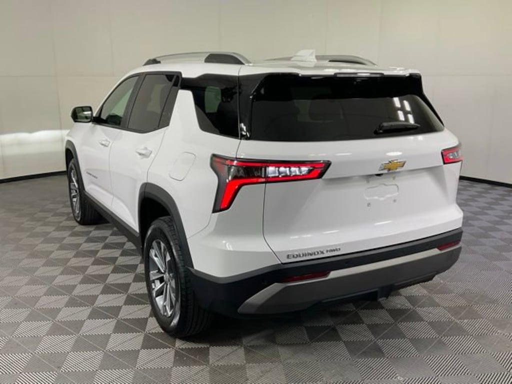 Used 2025 Chevrolet Equinox LT SUV